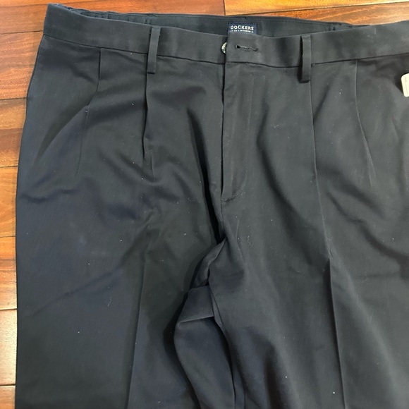 Dockers Dark Blue Dress Pants Waterless Classic Fit Men’s - Picture 4 of 9